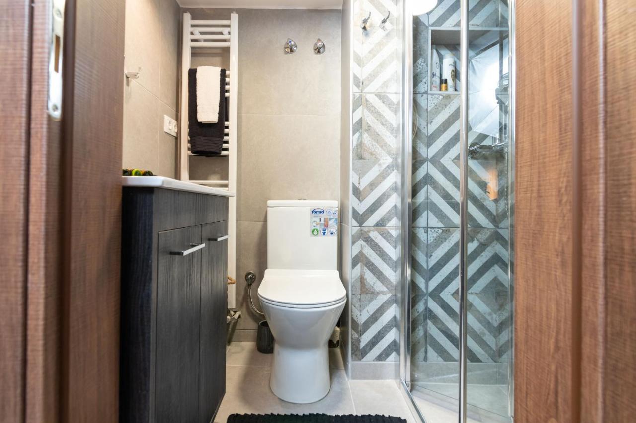 Apartment F & B Collection - Minilux For 3
